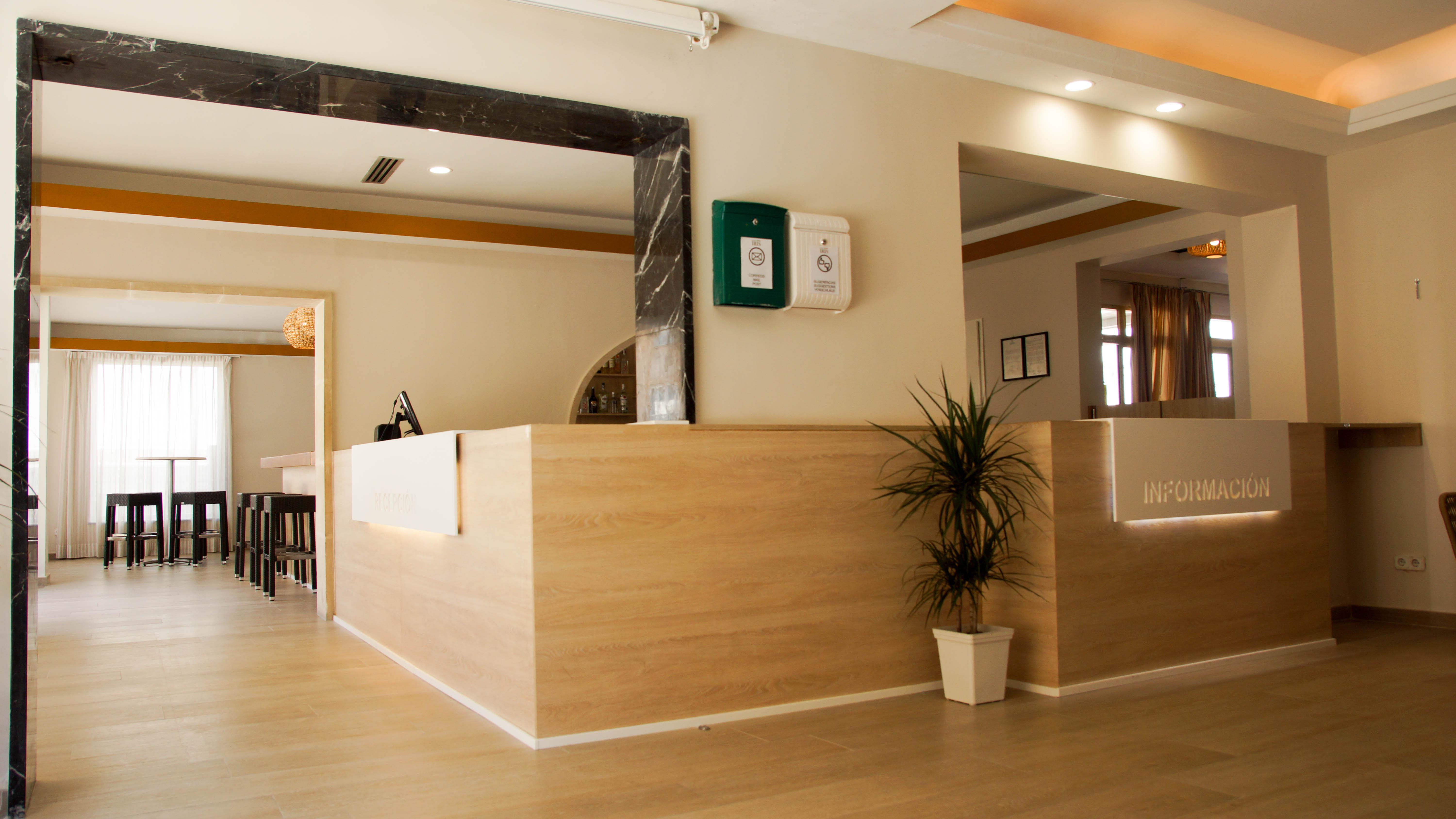 Hotel Iris - Only Adults El Arenal  Bagian luar foto