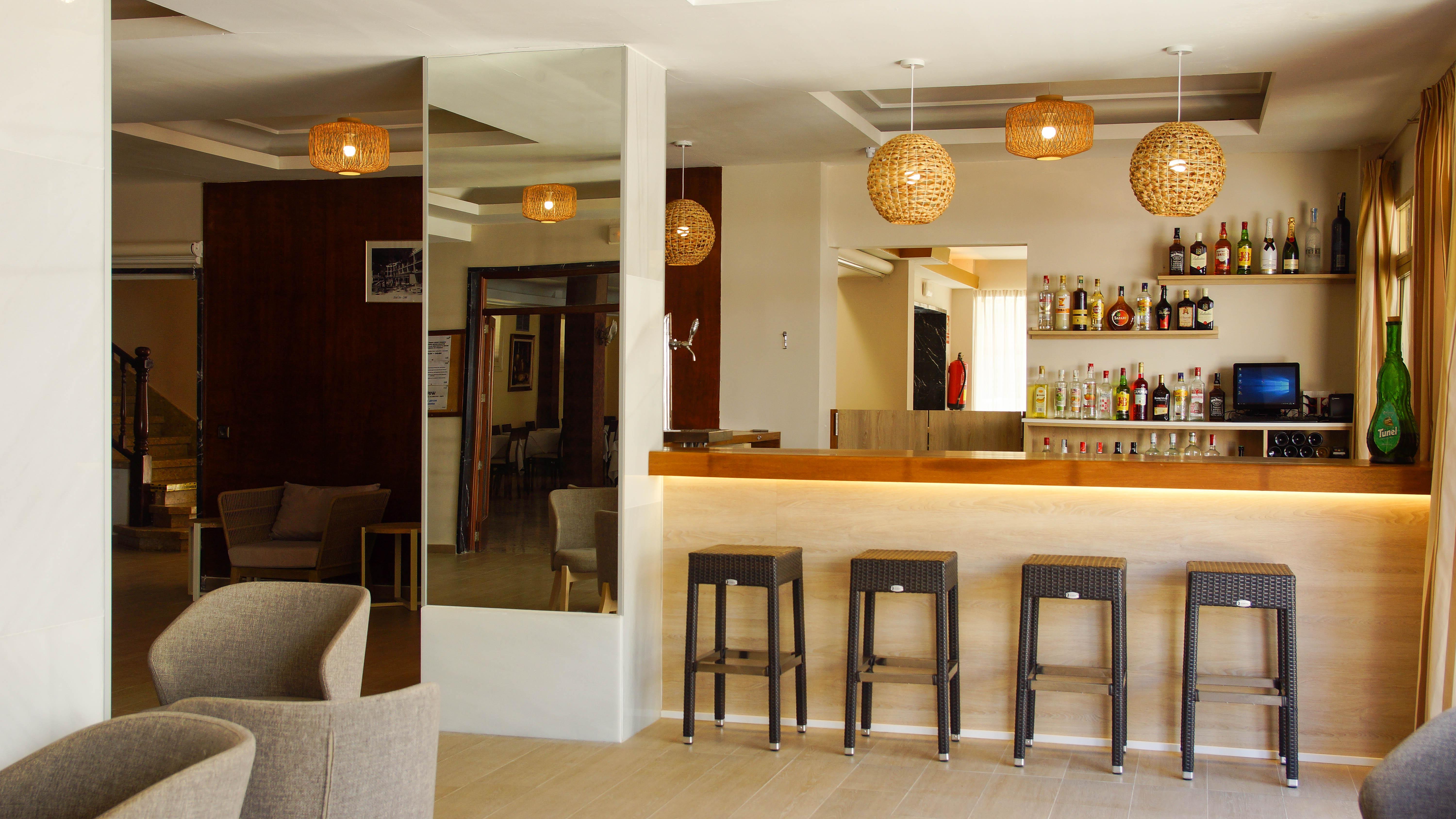 Hotel Iris - Only Adults El Arenal  Bagian luar foto