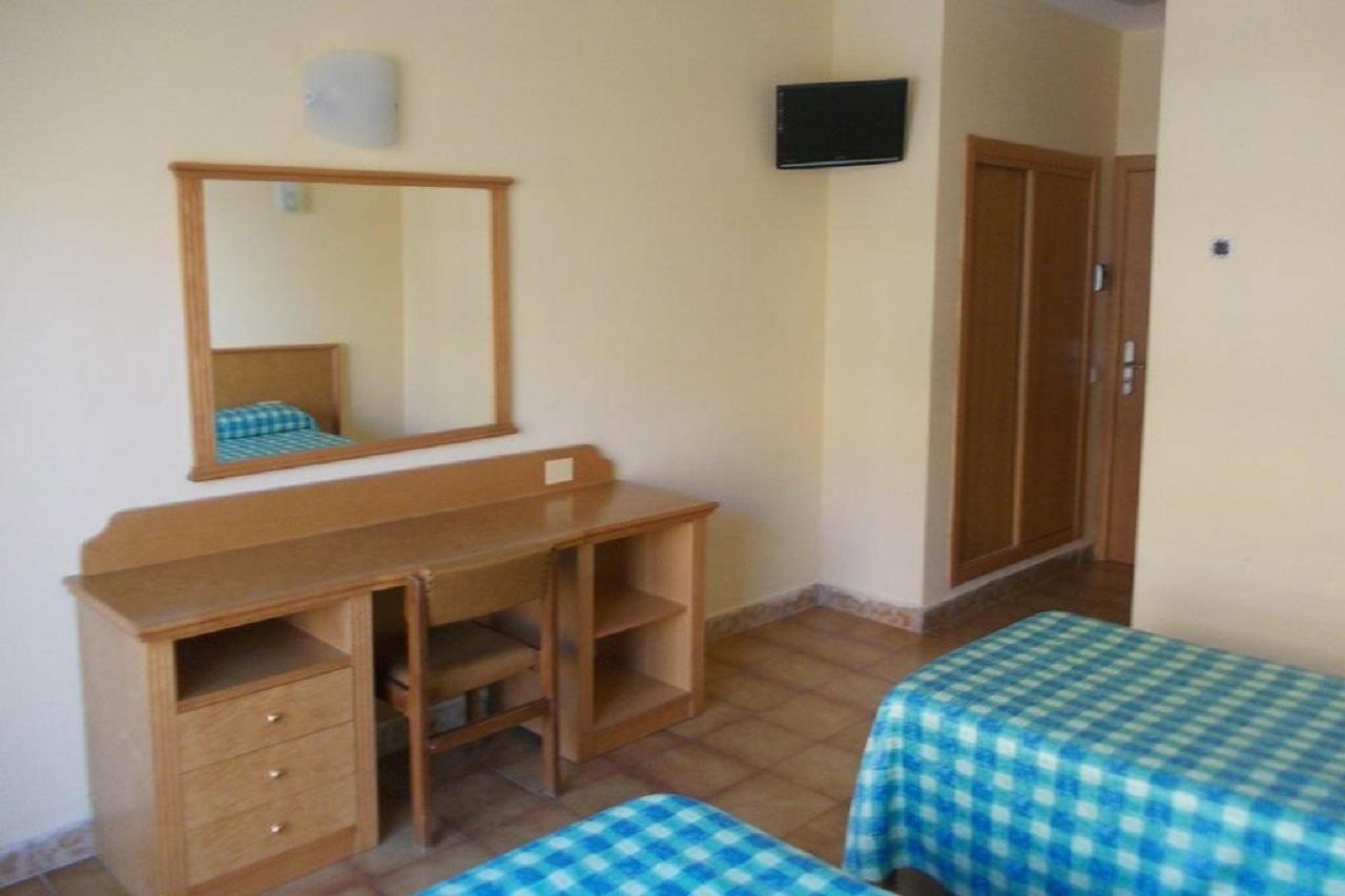 Hotel Iris - Only Adults El Arenal  Bagian luar foto